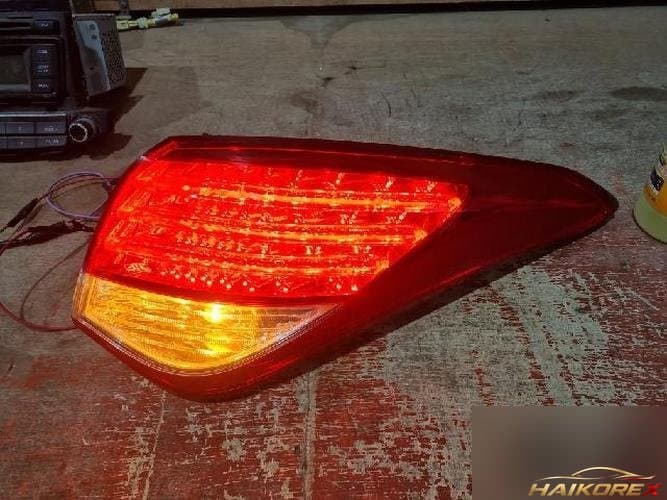 Hyundai i40 2013 — фонарь задний комбинированный правый (LED)