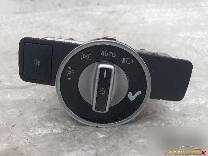 Mercedes-Benz E-Class 2015 — переключатель управления светом A2129050551