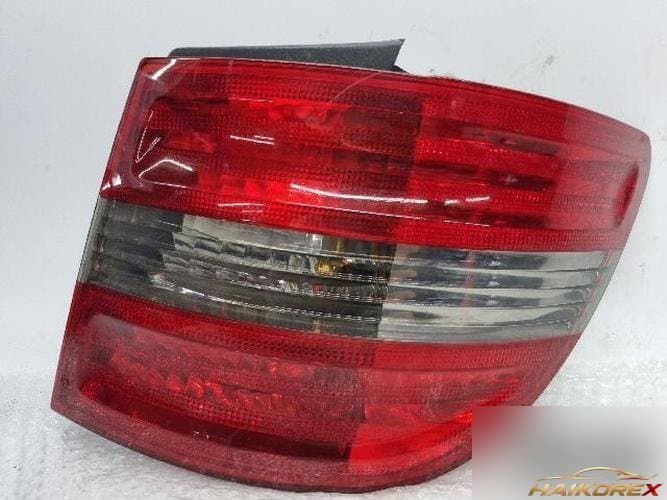 Mercedes-Benz B-Class 2008 — фонарь задний правый (комбинированный)