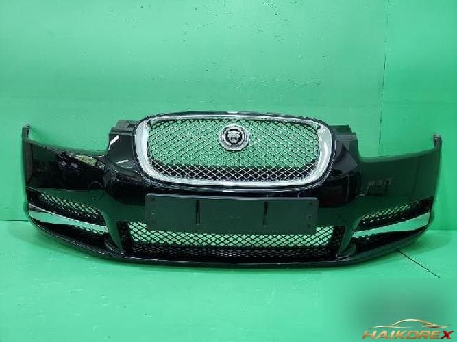 Jaguar XF 2010 — передний бампер 8X23-17C831