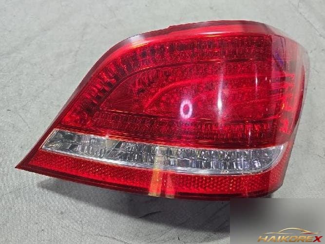 Hyundai Equus 2010 — комбинированный фонарь задний правый (пассажирский) 3