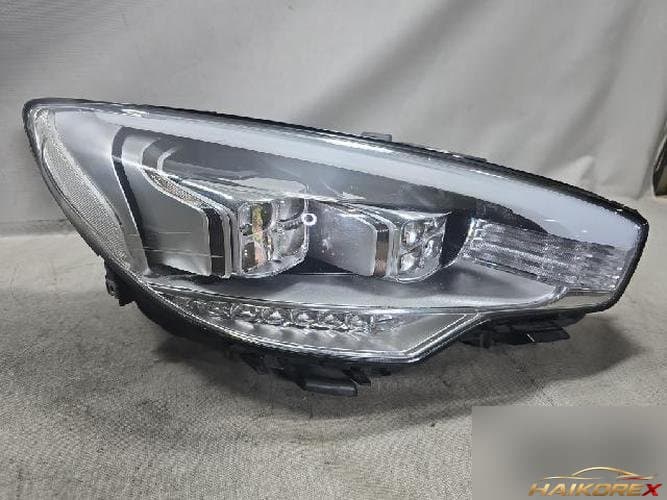 Kia K9 2013 — фара правая 921023T200