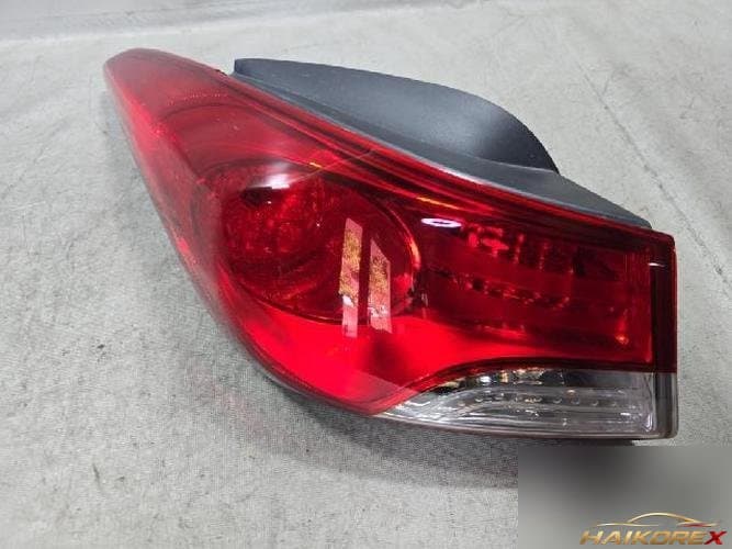 Hyundai Avante 2011 — комбинированный фонарь задний левый (водительский)