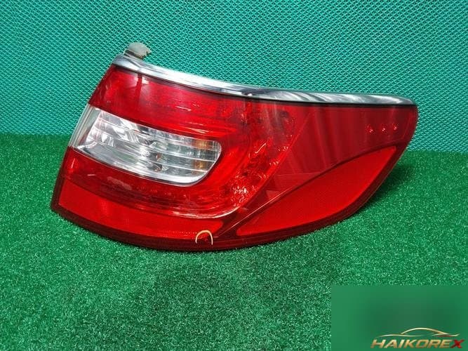 Hyundai Grandeur 2014 — комбинированный фонарь задний правый (пассажирский) 924043V000