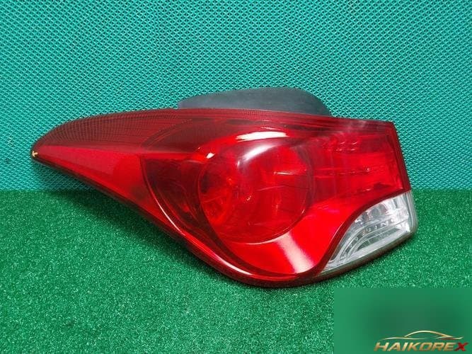 Hyundai Avante 2012 — комбинированный фонарь задний левый (водительский) 924013X000