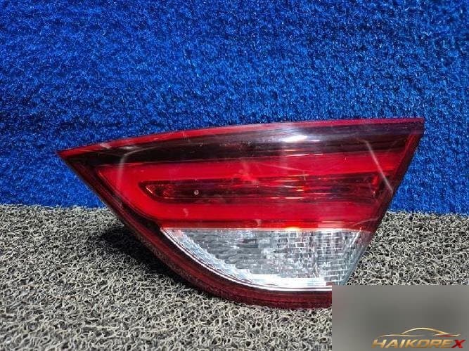 Chrysler 200 2015 — крышка багажника 68110363AB
