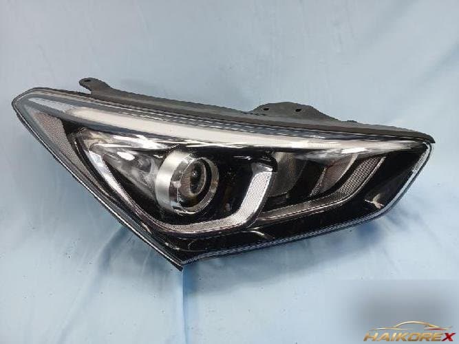 Hyundai Santa Fe 2017 — фара правая HID