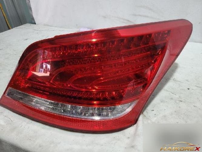 Hyundai Equus 2010 — фонарь задний в сборе правый (пассажирский) 3