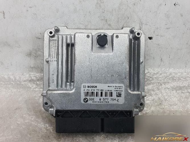 BMW 5 Series 2014 — блок управления двигателем ECU N47D20C
