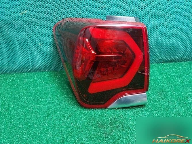 KG Mobility Korando 2021 — фонарь задний левый в сборе (комбинированный) 8360137001