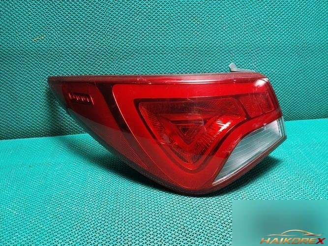 Hyundai Sonata 2013 — задний комбинированный фонарь левый 924013S3 8