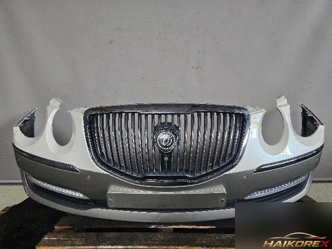 Kia Opirus 2011 — передний бампер
