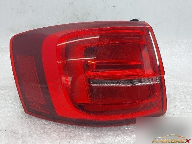 Volkswagen Jetta 2015 — фонарь задний левый 5C6 945 207 E 2