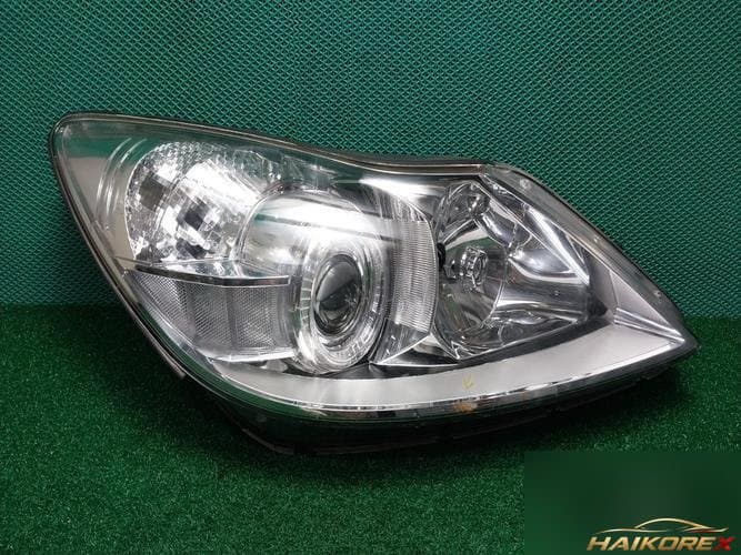 Hyundai Genesis 2009 — фара правая 921023M