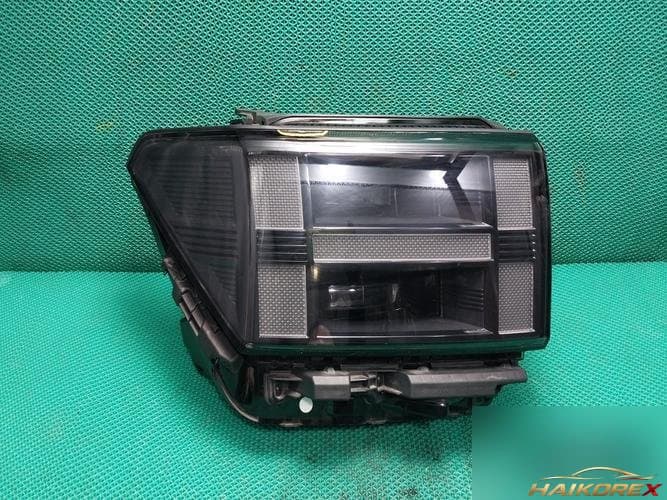 Hyundai Santa Fe 2023 — фара головного света правая 92102P6110