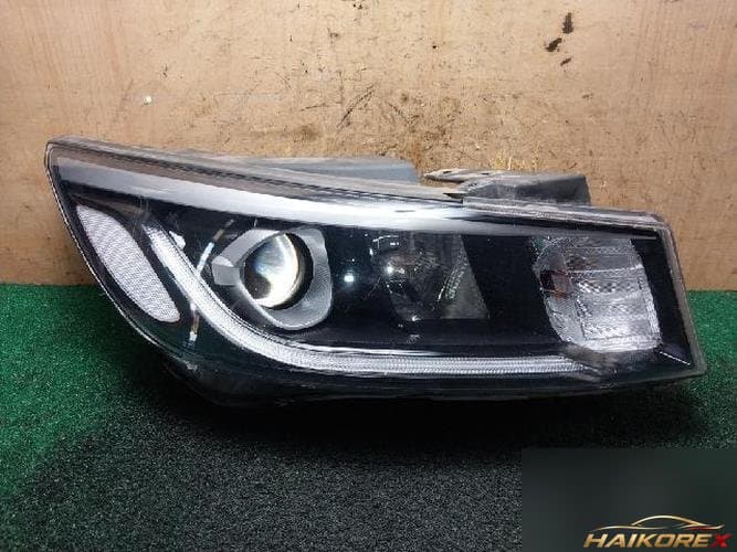 Kia Carnival 2019 — фара головного света правая 92102A9500