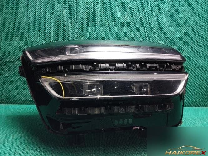 Genesis GV70 2023 — фара правая в сборе