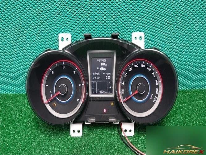 KG Mobility Tivoli 2019 — панель приборов 8026035720