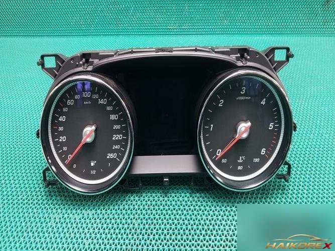 Mercedes-Benz E-Class 2019 — панель приборов A2139007525