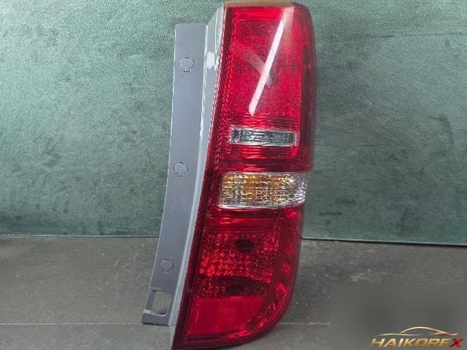 Hyundai Grand Starex 2008 — фонарь задний комбинированный правый (пассажирский) 1