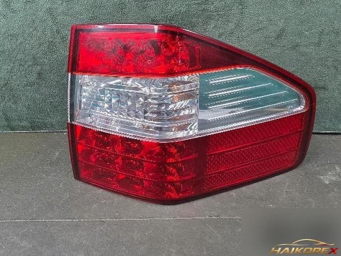 Kia Mohave 2010 — комбинированный фонарь задний правый (пассажирский) LED 5P