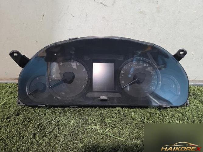 Hyundai Genesis 2011 — панель приборов 94023 3M222