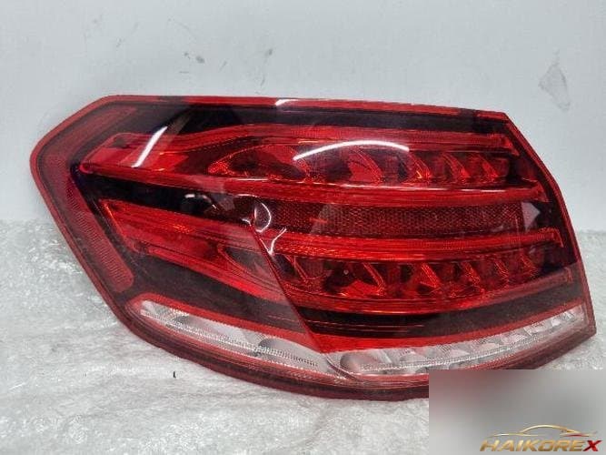 Mercedes-Benz E-класс 2014 — фонарь задний левый (водителя) комбинированный A2128202439KZ