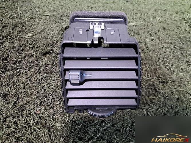 Ford MKS 2013 — дефлектор воздуховода 8A53-19C681-A