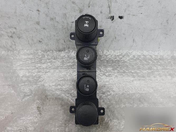 KG Mobility Korando 2012 — кнопка/переключатель подогрева сидений 85305-32010