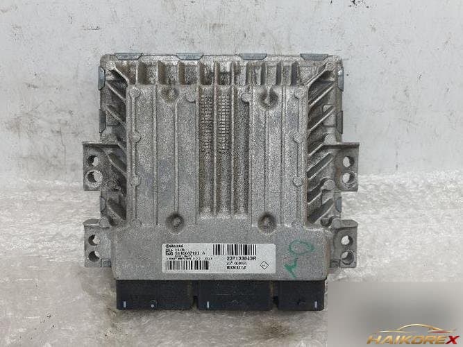 Renault SM5 2014 — блок управления двигателем ECU 237103843R