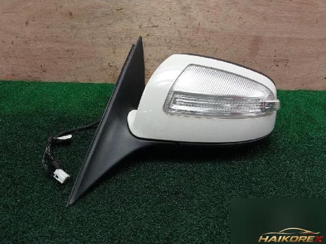 Mercedes-Benz C-Class 2009 — зеркало левое A2048102119
