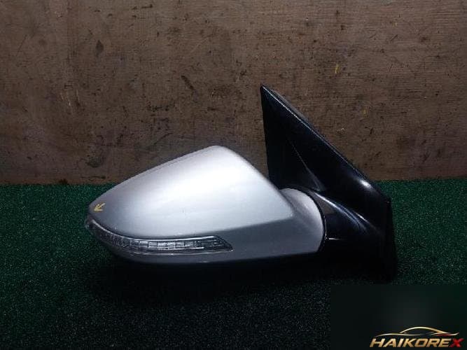 Hyundai i40 2012 — зеркало боковое правое 876103Z000