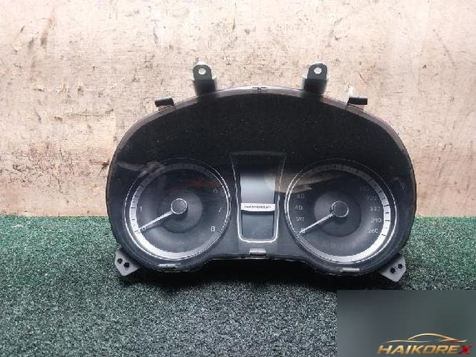 Hyundai Grandeur 2014 — панель приборов 940033V035