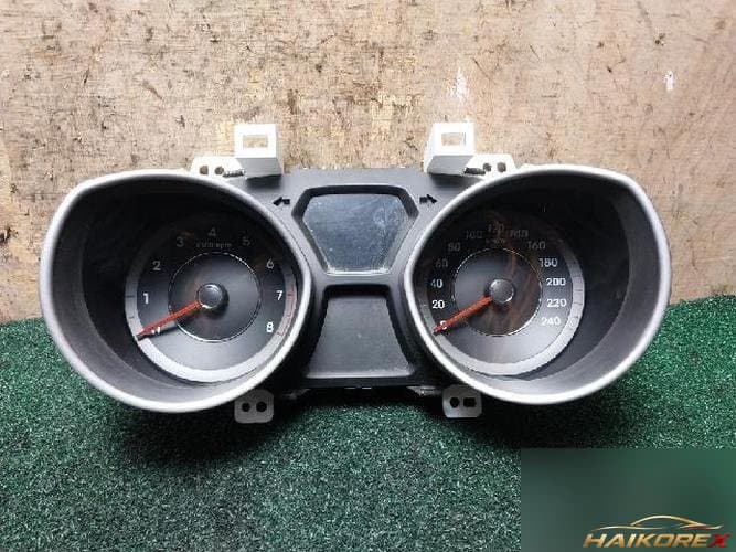Hyundai Avante 2011 — панель приборов 940033X020