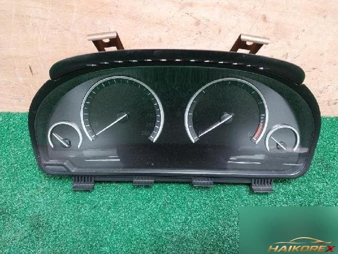BMW X-series 2014 — панель приборов 932881502