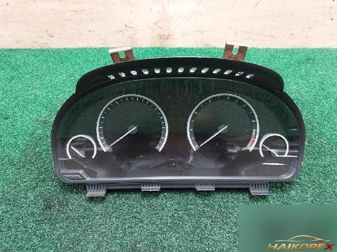 BMW 7-Series 2009 — панель приборов 6210920199601