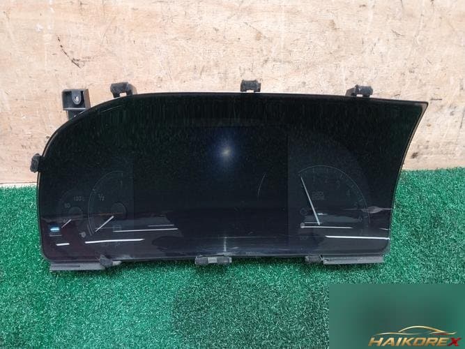Mercedes-Benz S-Class 2006 — панель приборов A2215403347