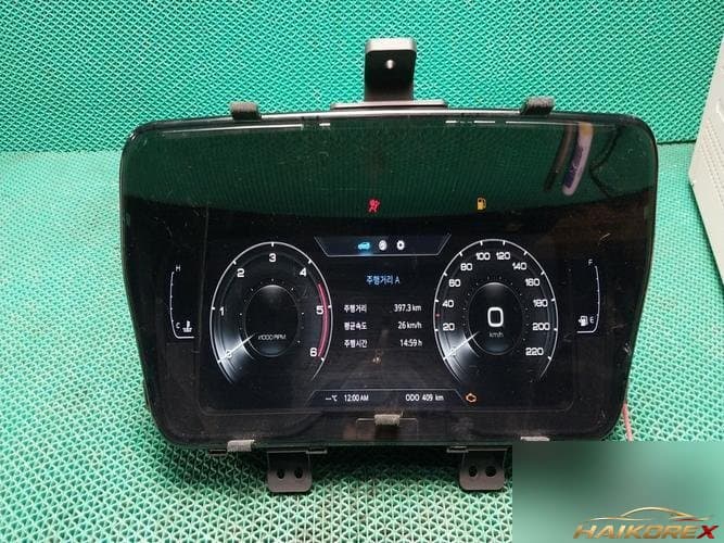 KG Mobility Tivoli 2019 — приборная панель 8027035070