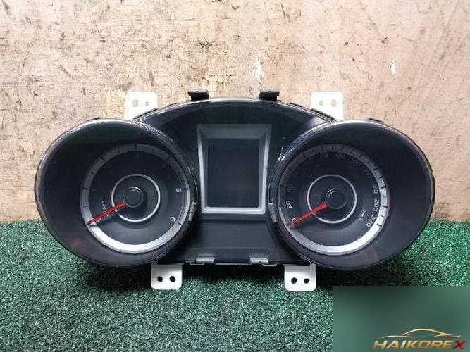 KG Mobility Tivoli 2016 — панель приборов 8022035020