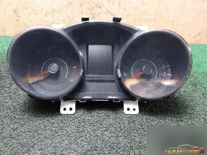KG Mobility Tivoli 2019 — панель приборов 8025035020
