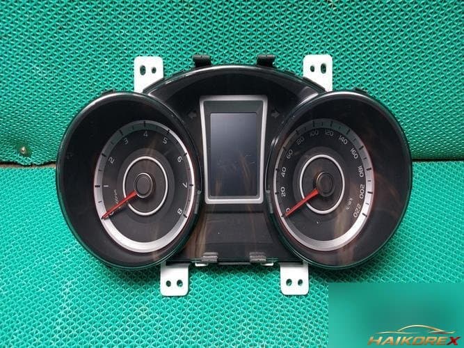 KG Mobility Tivoli 2016 — панель приборов 8022035010