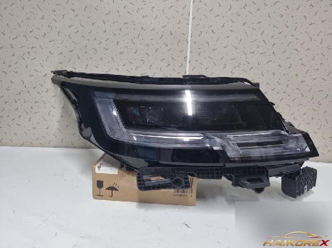 Land Rover Range Rover 2025 — фара правая M8E2-13W029