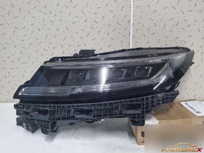 Land Rover Range Rover 2025 — фара левая N9X2-13W030