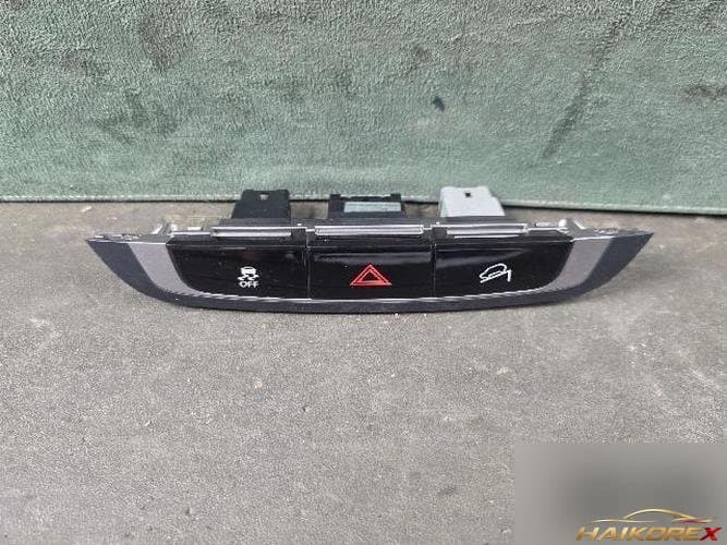 Hyundai Tucson 2010 — прочая деталь 84740-2S200