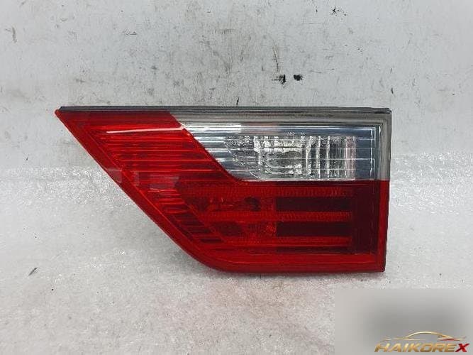 BMW X3 2008 — задняя панель окончания кузова (педаль люка багажника), правая сторона