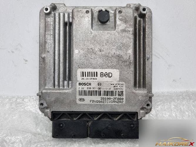 Kia Carnival 2014 — блок управления двигателем ECU 39100-2F080