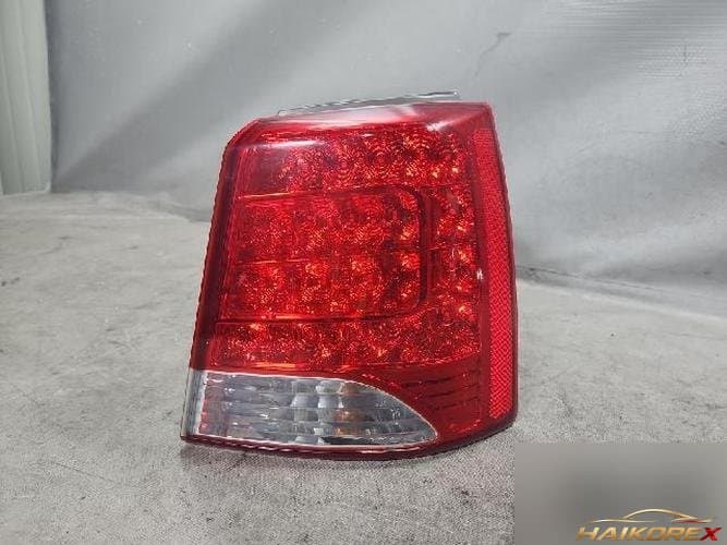 Kia Sorento 2010 — комбинированный фонарь задний правый (пассажирский) 2