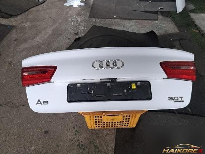 Audi A6 2013 — крышка багажника