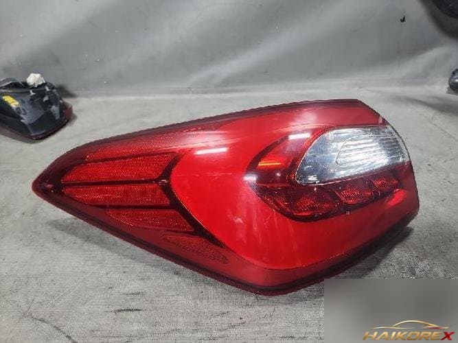 Kia K3 2015 — комбинированный фонарь левый (задний)