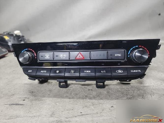 Hyundai Aslan 2015 — блок управления климатконтролем